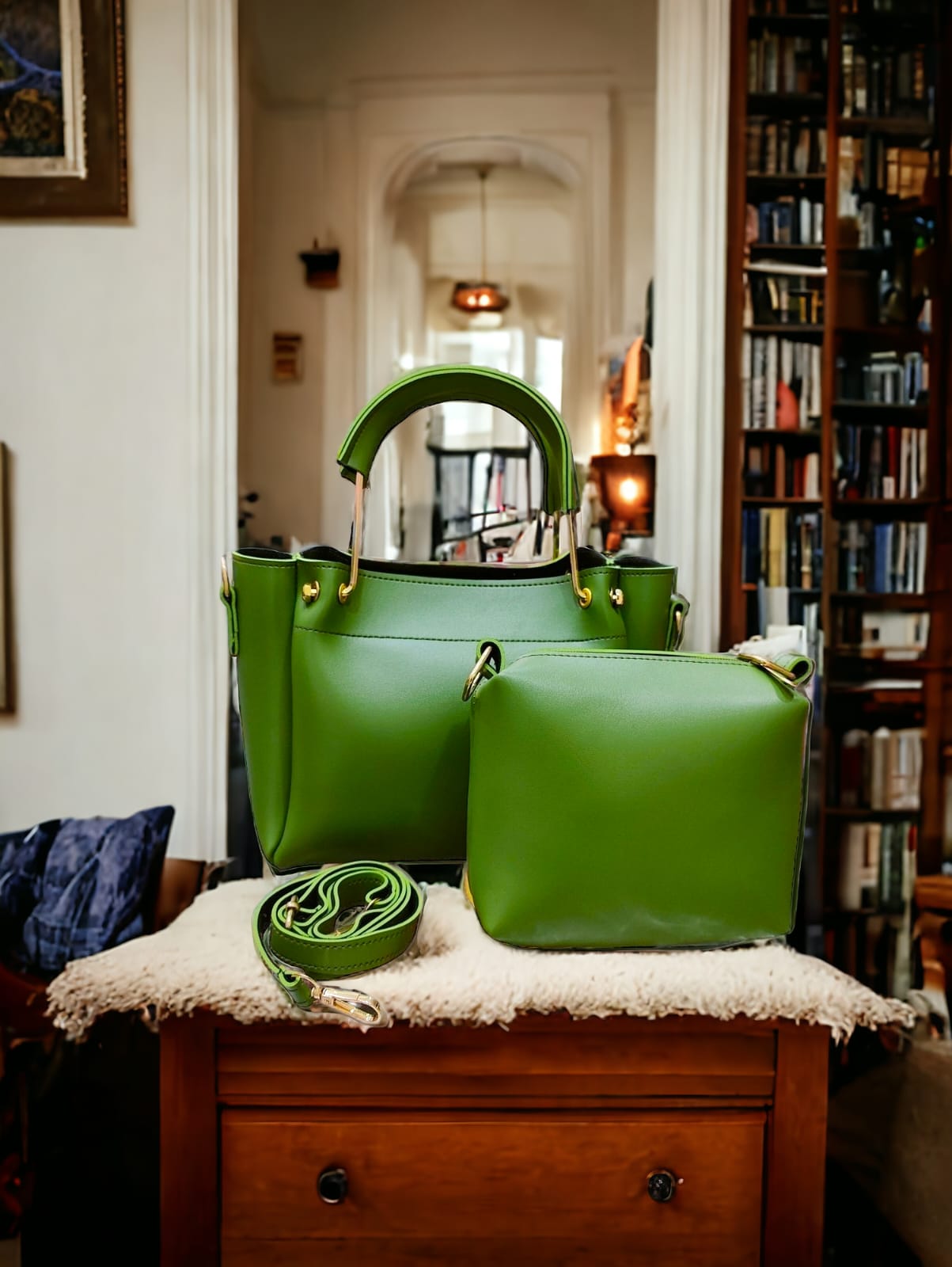 Women's Hand And Shoulder Bag + Small Inner And Crossbody Bag