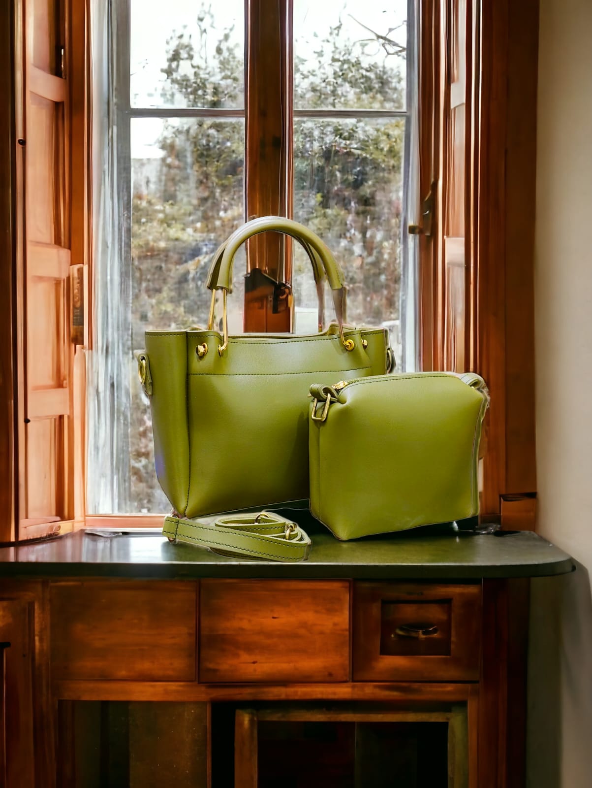 Women's Hand And Shoulder Bag + Small Inner And Crossbody Bag